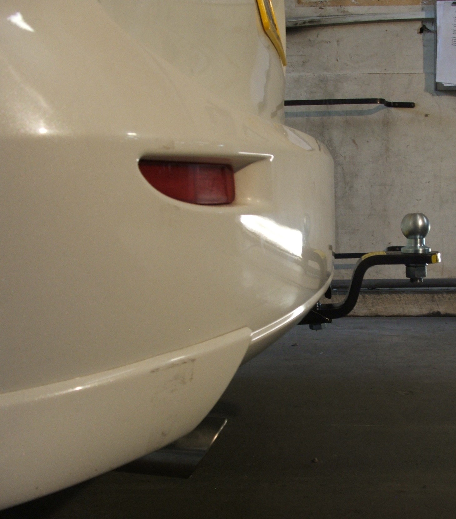 Mazda shop premacy towbar